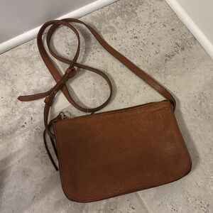 Madewell Leather Crossbody Purse Zipper Closure
